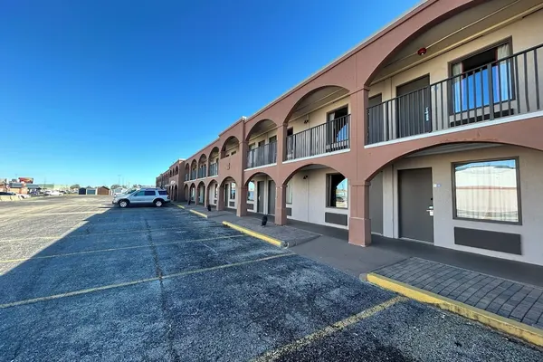 Photo 1 - Suite Dreams Motel By Capital O Mattoon I - 57