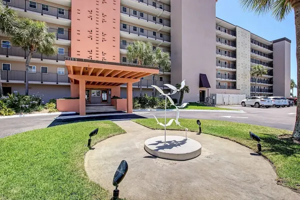 Photo 1 - Amelia South 2 Bedroom Condo by RedAwning
