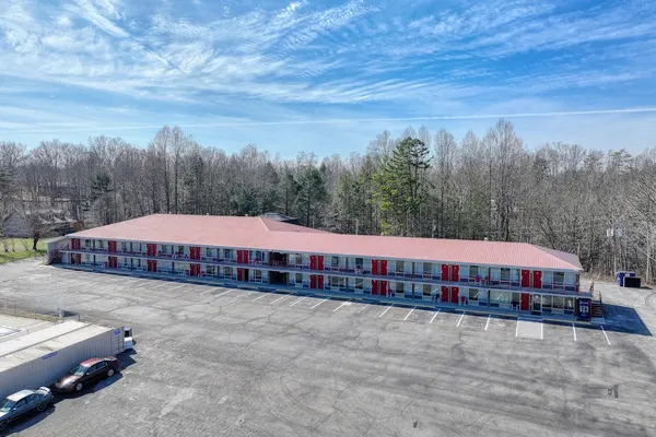 Photo 1 - Americas Best Value Inn Stearns