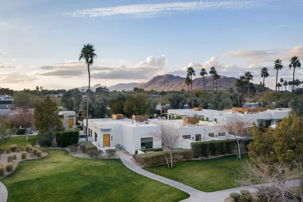 Photo 1 - Andaz Scottsdale Resort & Bungalows