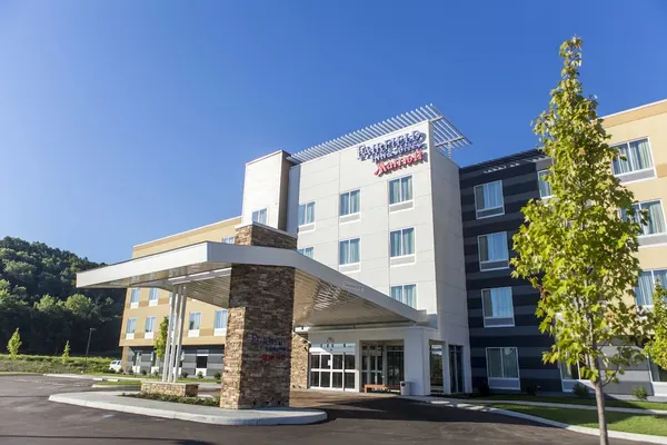 Photo 1 - Fairfield Inn & Suites Cambridge