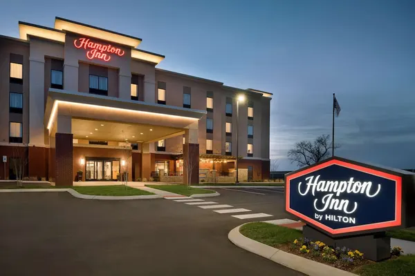 Photo 1 - Hampton Inn Spring Hill, TN
