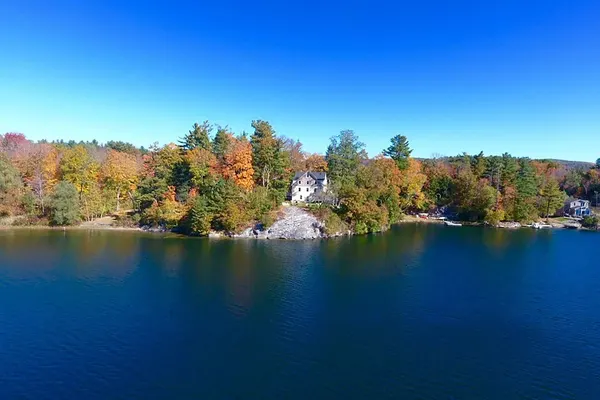 Photo 1 - Lakehouse Inn