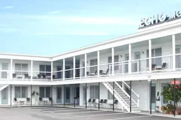 Photo 1 - Echo Motel & Oceanfront Cottages