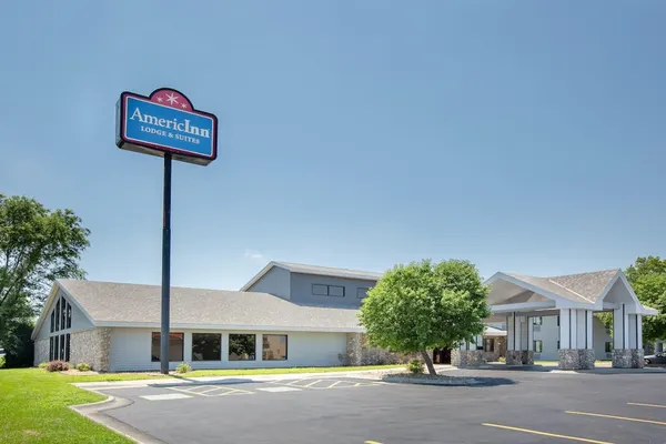 Photo 1 - AmericInn by Wyndham Lincoln North