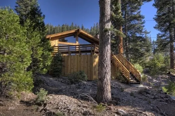 Photo 1 - Tash Luxury Vacation Rental by RedAwning
