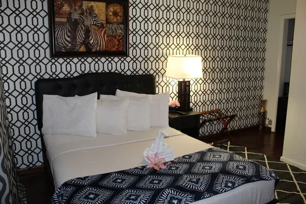 Photo 1 - Arrowhead Motel