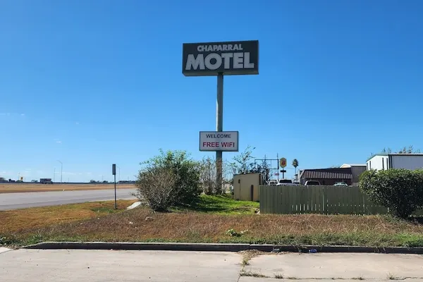 Photo 1 - Chaparral Motel Victoria TX, Hwy 59
