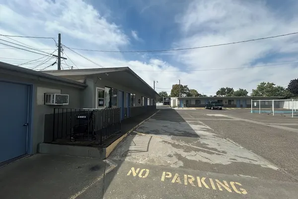 Photo 1 - Capri Motel By Belvilla Walla Walla US 12