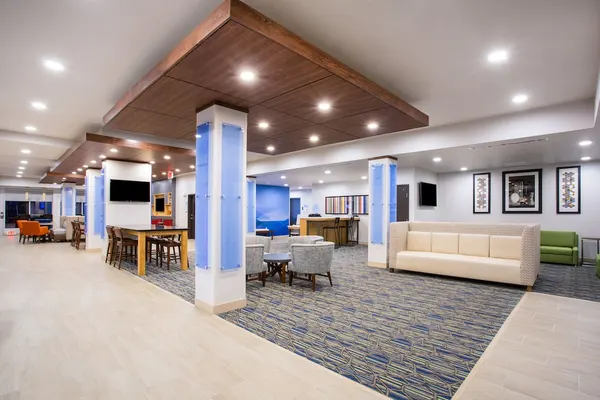 Photo 1 - Holiday Inn Express & Suites Rapid City - Rushmore South by IHG