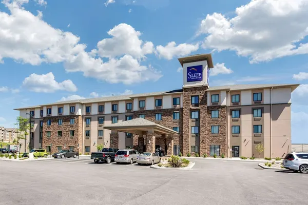 Photo 1 - Sleep Inn & Suites Middletown - Goshen