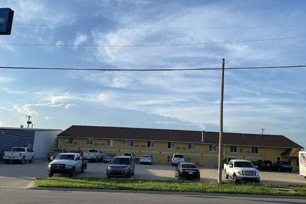 Photo 1 - Newton Inn In Newton, KS
