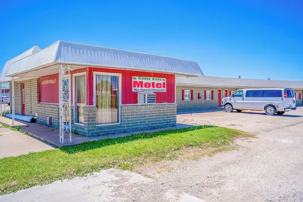 Photo 1 - Green Acre Motel by OYO Near Rush County Airport