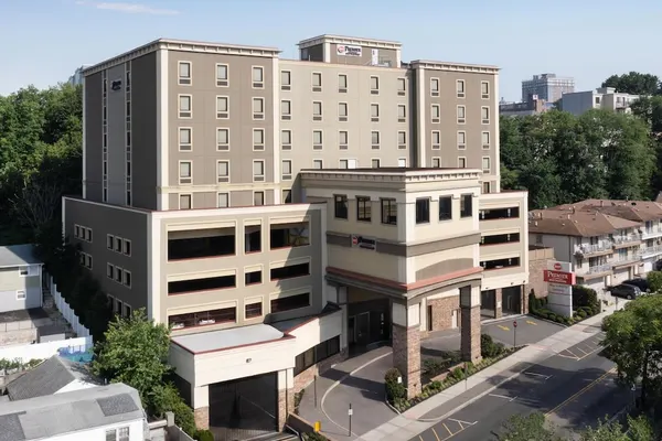 Photo 1 - Best Western Premier NYC Gateway Hotel