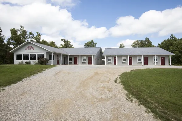 Photo 1 - Cottonwood Inn