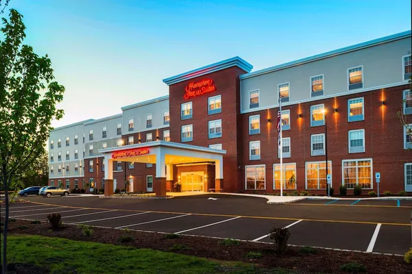 Photo 1 - Hampton Inn & Suites Bridgewater