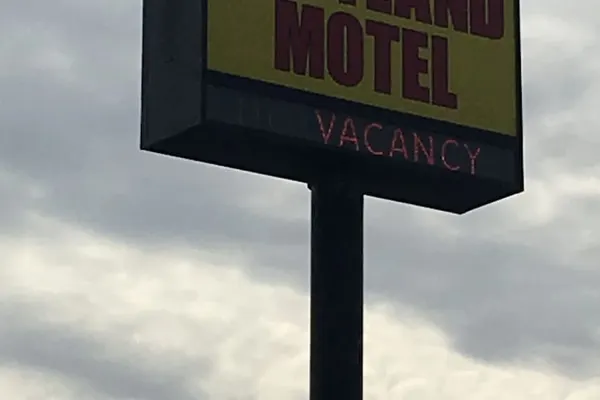 Photo 1 - Kentland Motel