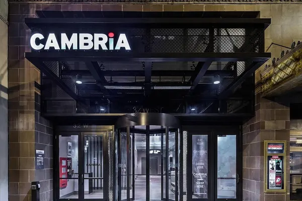 Photo 1 - Cambria Hotel Chicago Loop - Theatre District