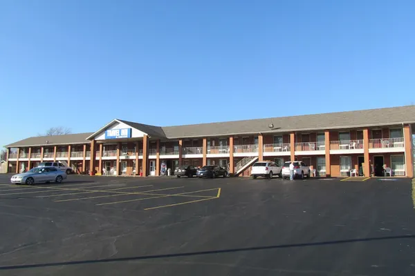 Photo 1 - Travel Inn & Suites