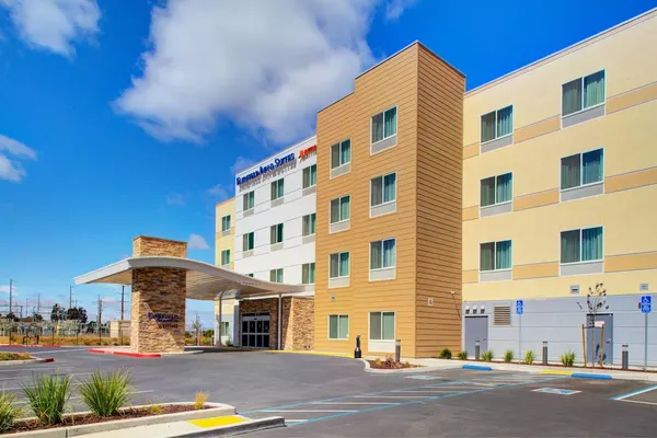 Photo 1 - Fairfield Inn & Suites by Marriott Hollister