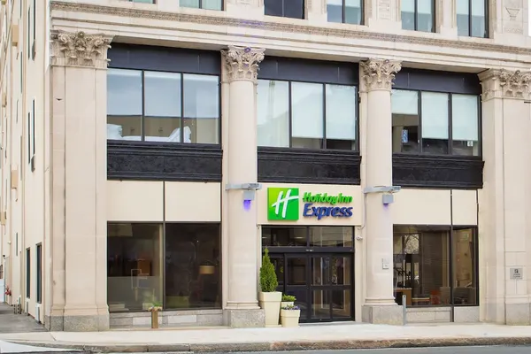 Photo 1 - Holiday Inn Express Springfield Downtown by IHG