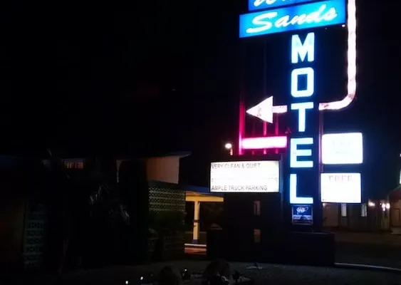 Photo 1 - White Sands Motel