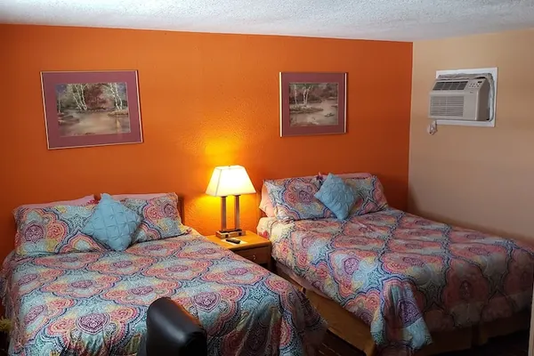 Photo 1 - Executive Inn