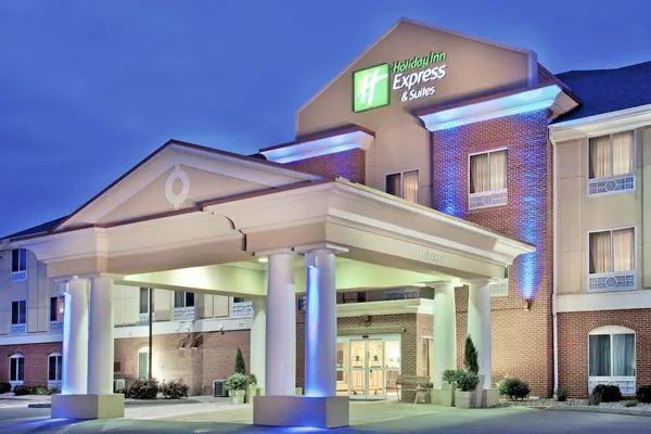 Photo 1 - Holiday Inn Express Hotel & Suites Urbana-Champaign by IHG