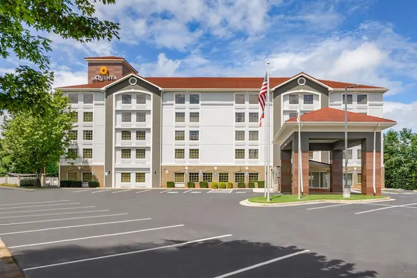 Photo 1 - La Quinta Inn & Suites by Wyndham Atlanta Douglasville
