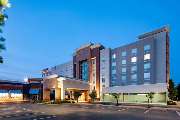 Photo 1 - Hampton Inn & Suites St. Louis at Forest Park