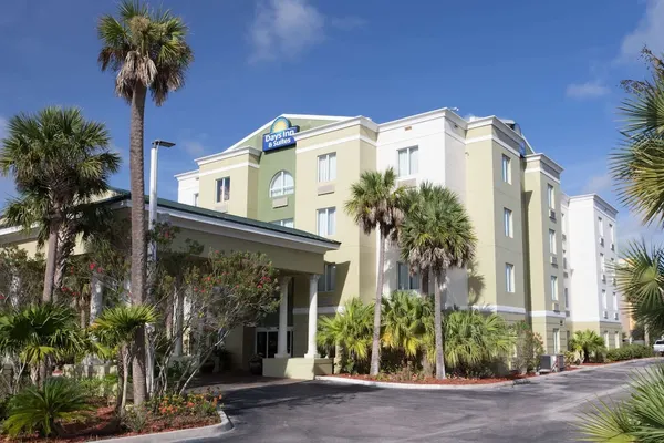 Photo 1 - Days Inn & Suites by Wyndham Fort Pierce I-95