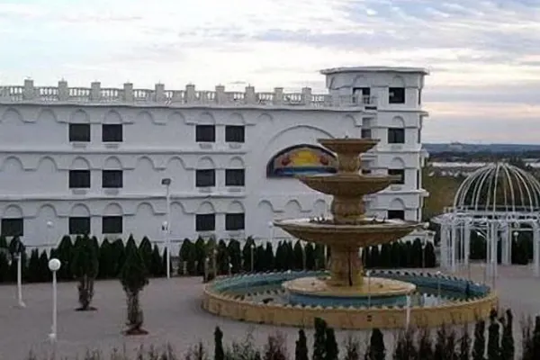 Photo 1 - Raritan Hotel