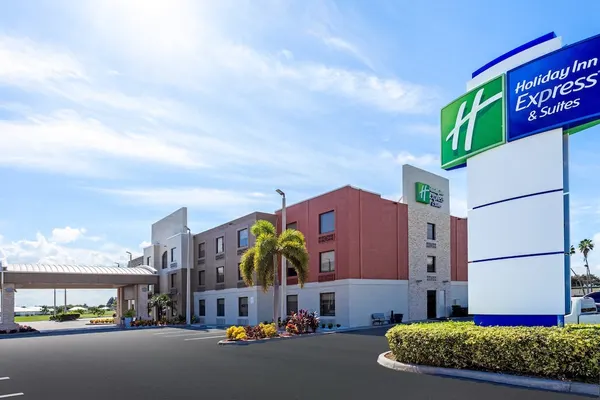 Photo 1 - Holiday Inn Express Hotel & Suites Clewiston by IHG