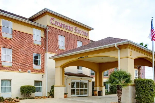 Photo 1 - Comfort Suites University Drive