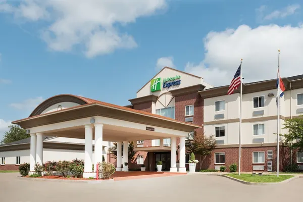 Photo 1 - Holiday Inn Express Warrenton by IHG