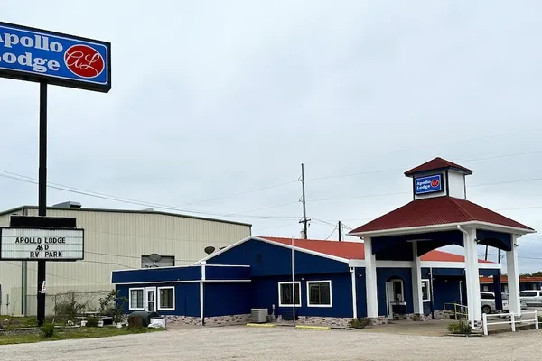 Photo 1 - Apollo Lodge and RV Park