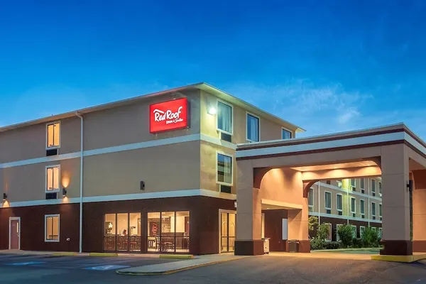 Photo 1 - Red Roof Inn & Suites Biloxi - Ocean Springs