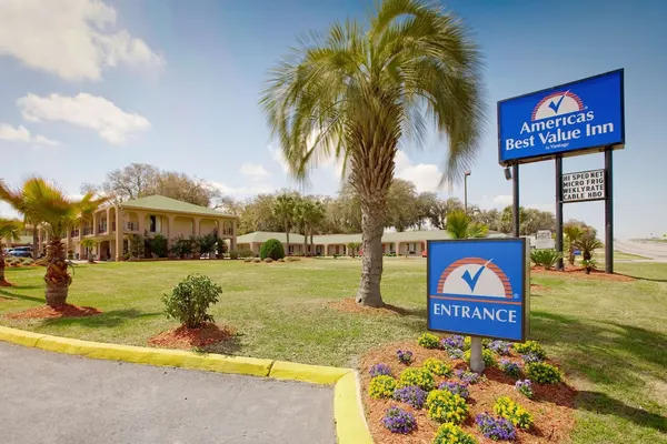 Photo 1 - Americas Best Value Inn Savannah