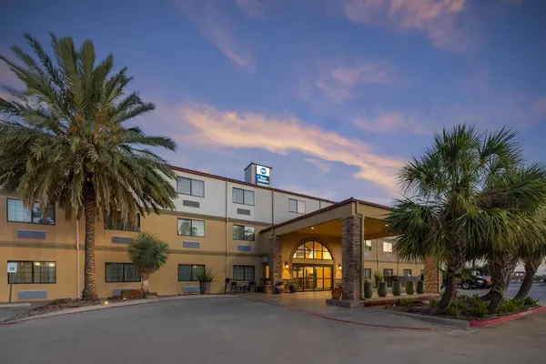 Photo 1 - Best Western San Isidro Inn