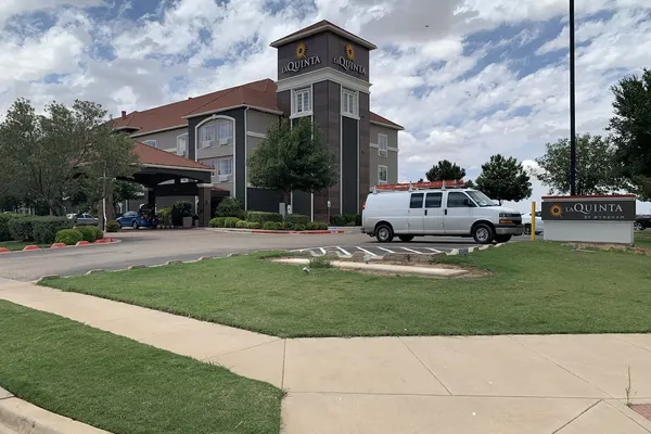 Photo 1 - La Quinta Inn & Suites by Wyndham Lubbock North