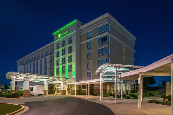 Photo 1 - Holiday Inn Kansas City Airport, an IHG Hotel