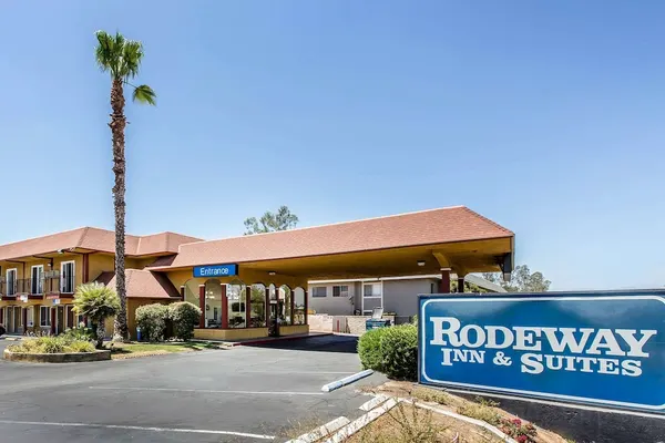 Photo 1 - Rodeway Inn & Suites Canyon Lake-Menifee West