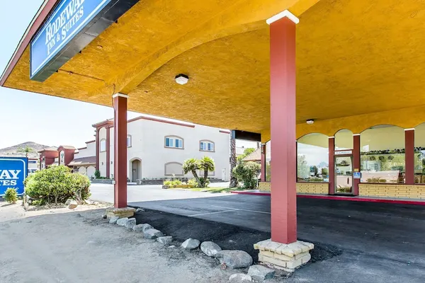 Photo 1 - Rodeway Inn & Suites Canyon Lake-Menifee West