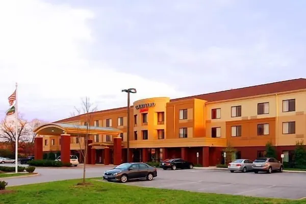 Photo 1 - Courtyard Knoxville Airport Alcoa