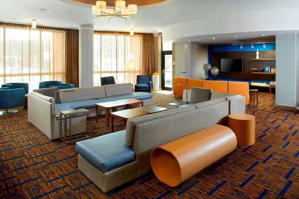 Photo 1 - Courtyard by Marriott Dayton-University of Dayton