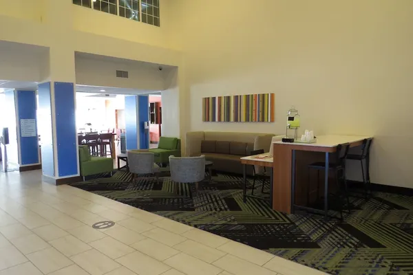 Photo 1 - Holiday Inn Express & Suites Spring Hill by IHG