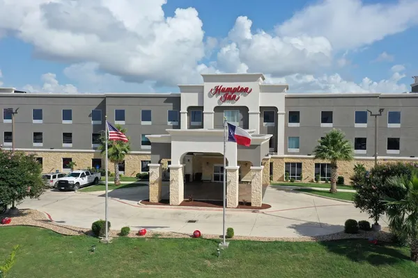 Photo 1 - Hampton Inn Seguin