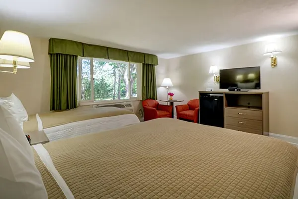 Photo 1 - Skaket Beach Motel