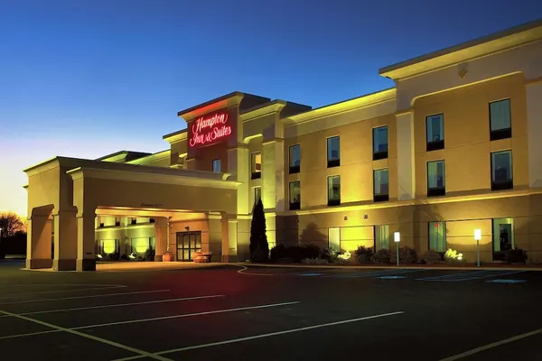 Photo 1 - Hampton Inn & Suites Lamar