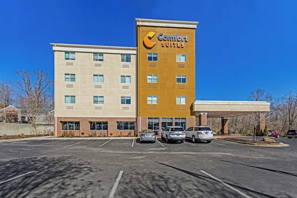 Photo 1 - Comfort Suites Huntsville MidCity District at Research Park